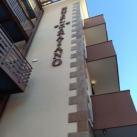 Hotel Traiano Civitavecchia Ngoại thất bức ảnh
