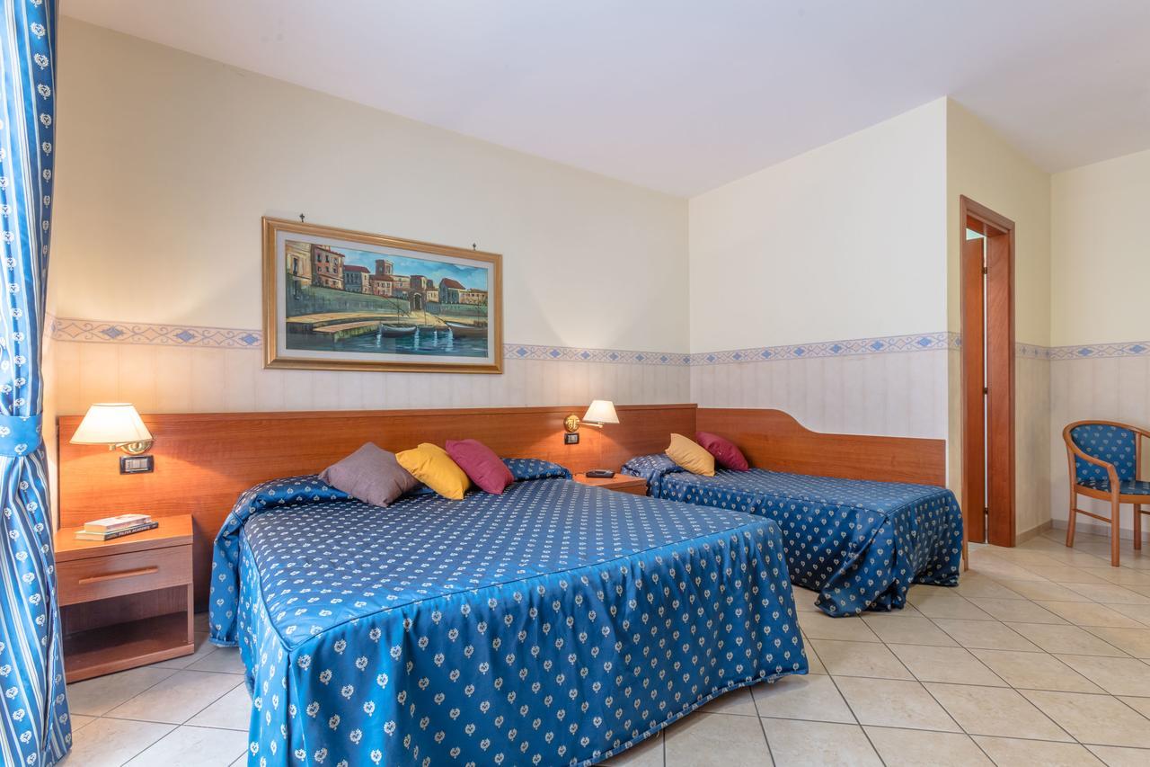 Hotel Traiano Civitavecchia Ngoại thất bức ảnh