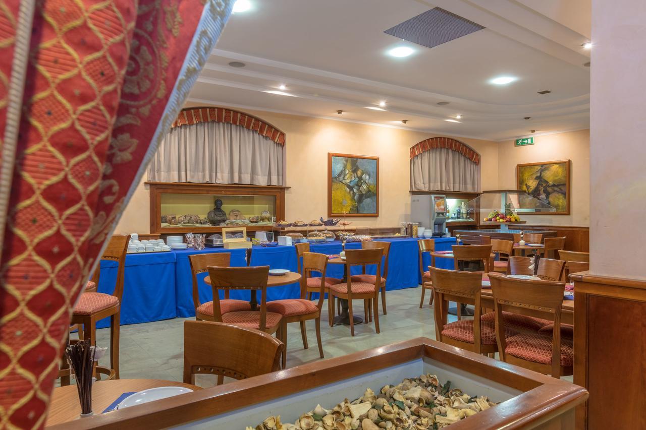 Hotel Traiano Civitavecchia Ngoại thất bức ảnh