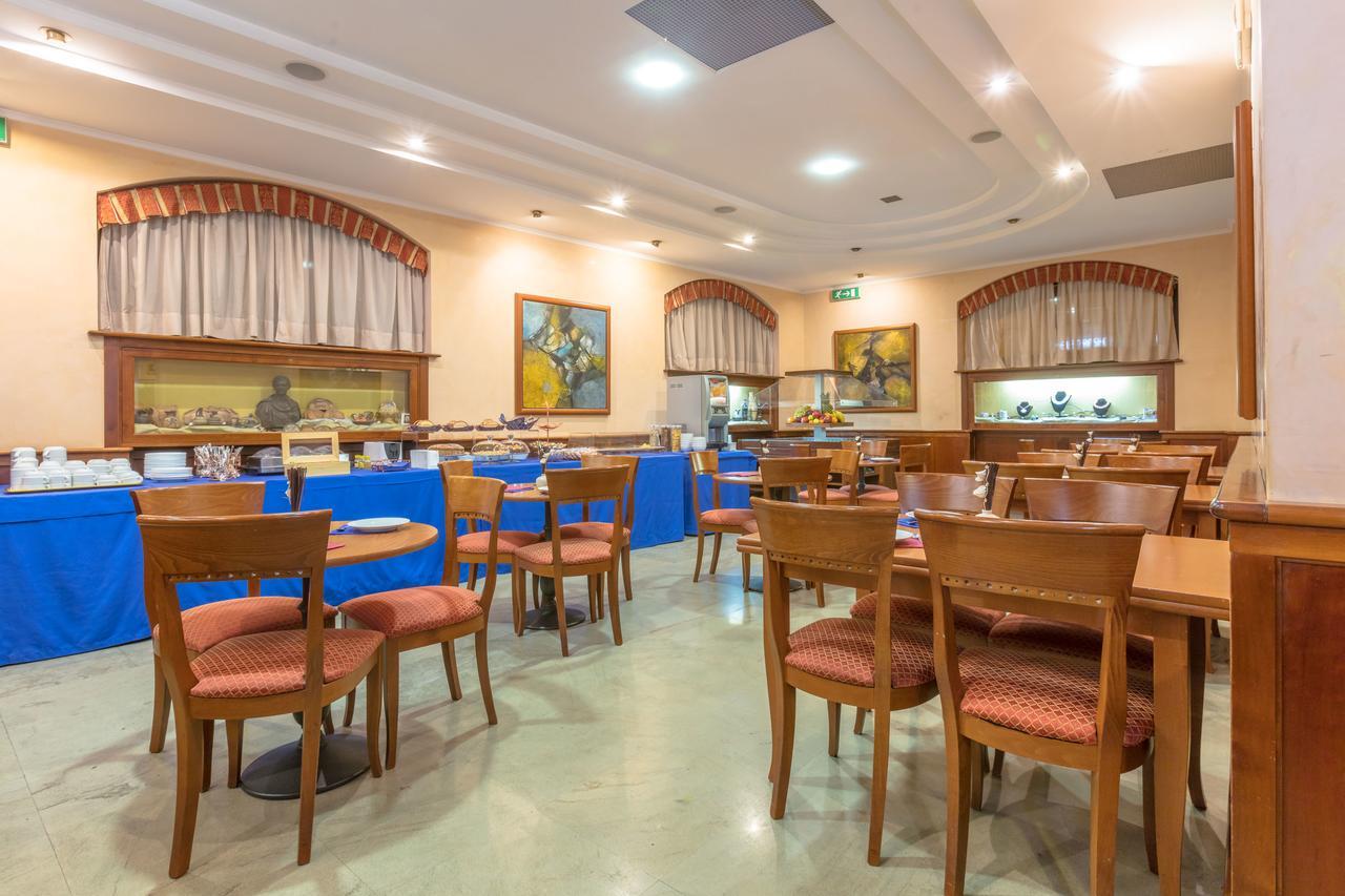 Hotel Traiano Civitavecchia Ngoại thất bức ảnh