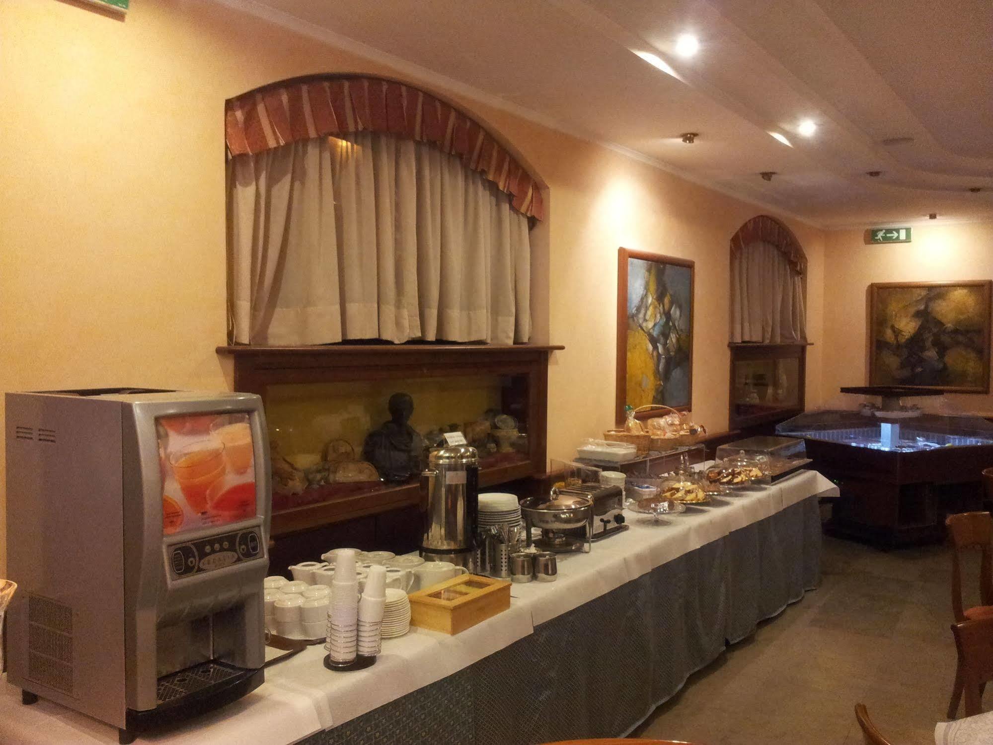 Hotel Traiano Civitavecchia Ngoại thất bức ảnh
