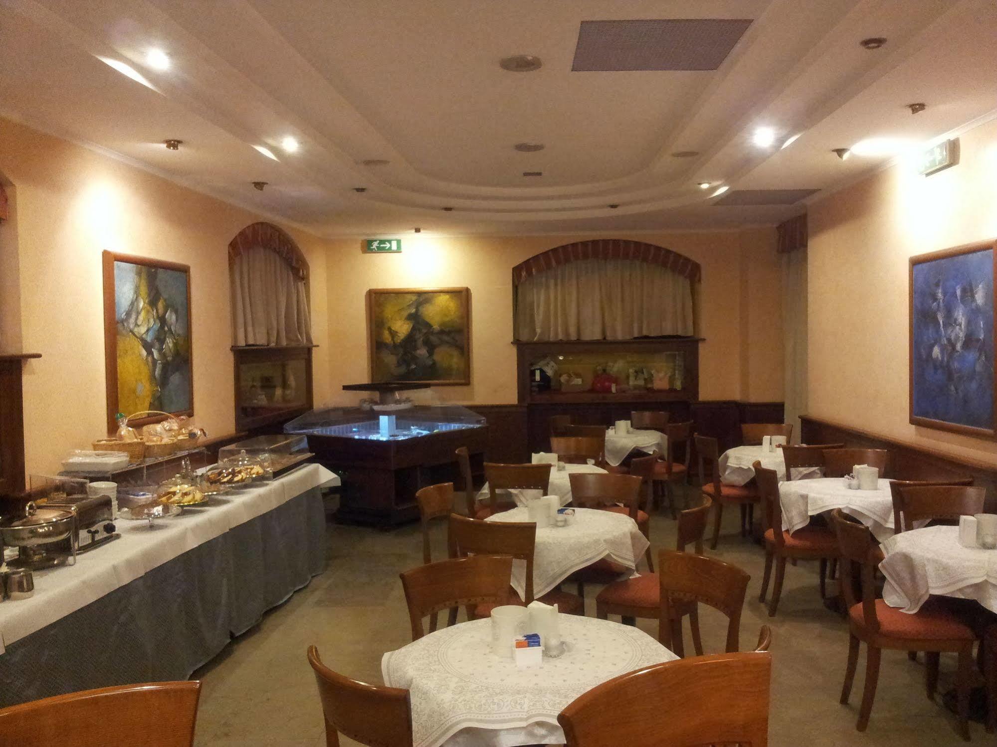 Hotel Traiano Civitavecchia Ngoại thất bức ảnh
